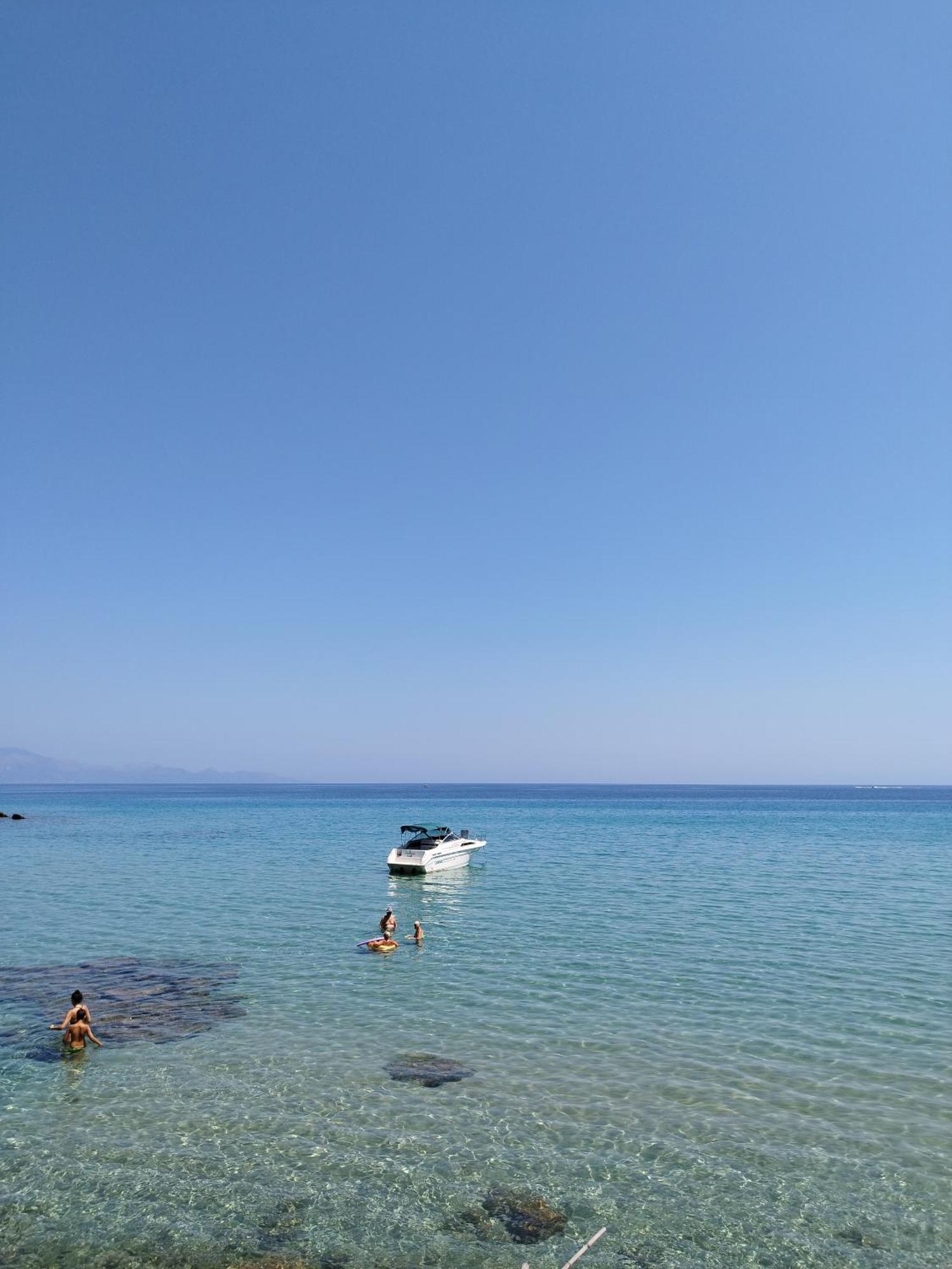 Villa Agia Aikaterini Ammoudi Exterior foto